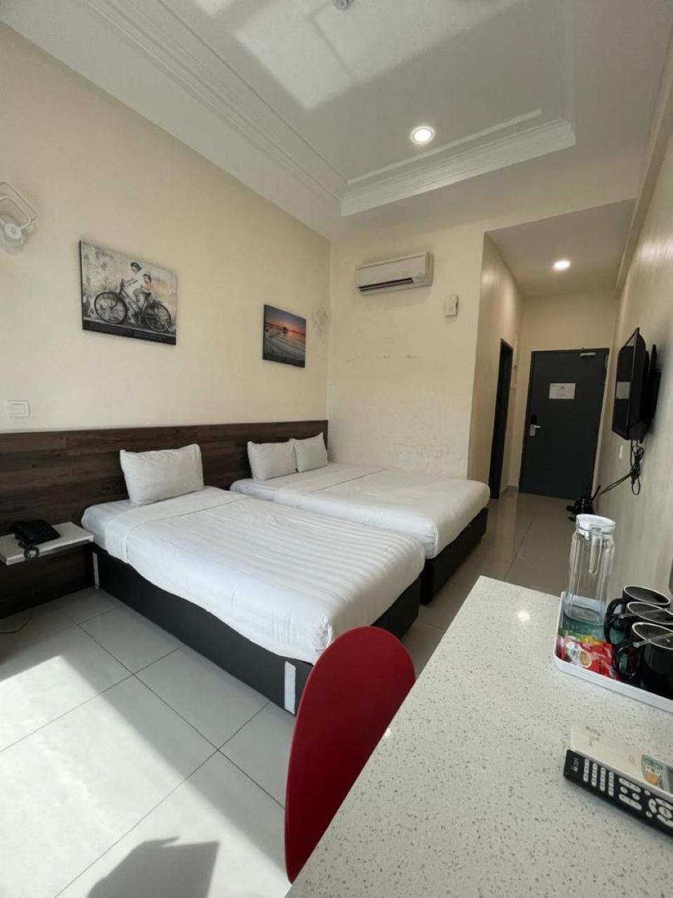 Capital O 89647 Atta Hotel Gelugor Esterno foto